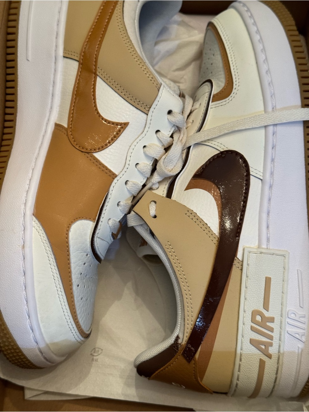 Nike Men's Low-Top Sneakers in White, Tan, Brown